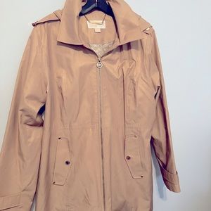 Michael Kors Rn 79675 Trench Coat 